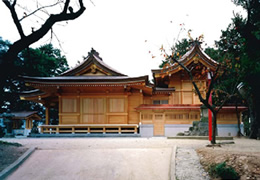 在来工法で50年か、古典建築工法での300年以上か
